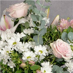 RAMO EN TONOS ROSAS Y BLANCOS